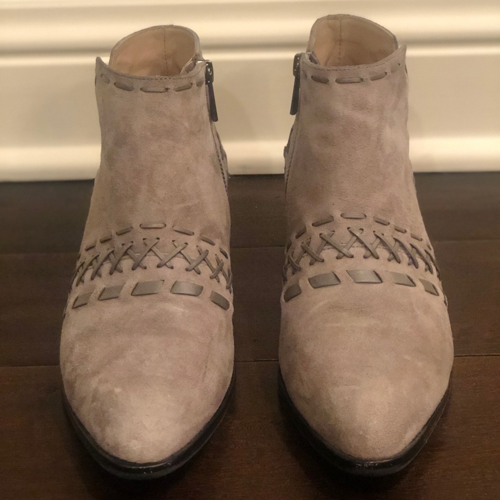 Grey Donald J Pliner booties with woven details - Picture 2 of 8
